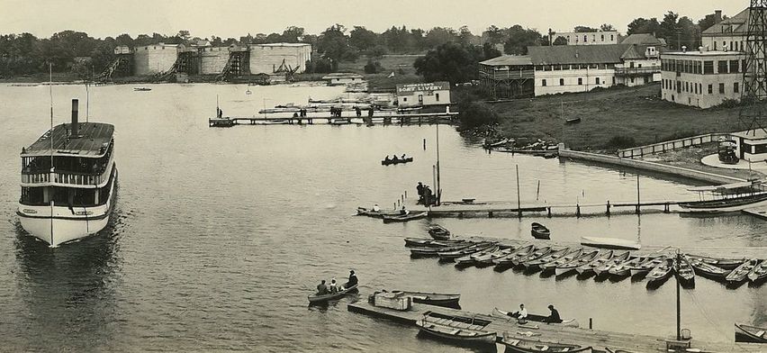 reeds-lake-panoramic-circa-1910