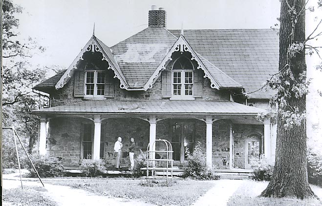 Lovett-Barnard House 